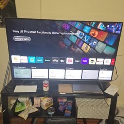 55' LG Smart TV WITH AI THINQ 