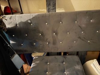 New queen size bed