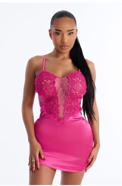 Satin babydoll ! Size Medium & Large available
