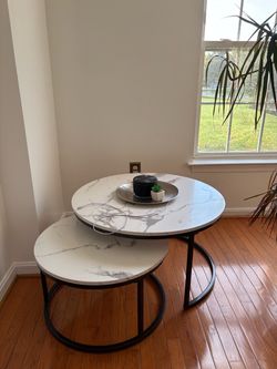 Round Nesting Coffee Table Set of 2