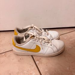 Nike Shoes Woman Size 6.5