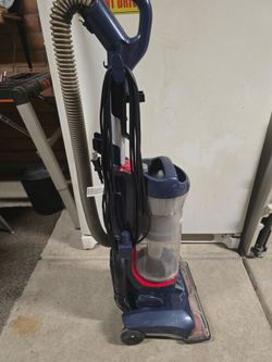 Hoover pet max complete vacuum