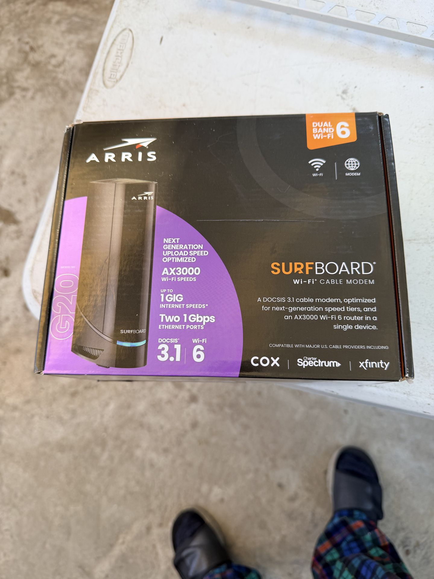 SURFBOARD® Wi-Fi® CABLE MODEM A DOCSIS 3.1 cable modem, optimized for next-generation speed tiers, and an AX3000 Wi-Fi 6 router in a single device.