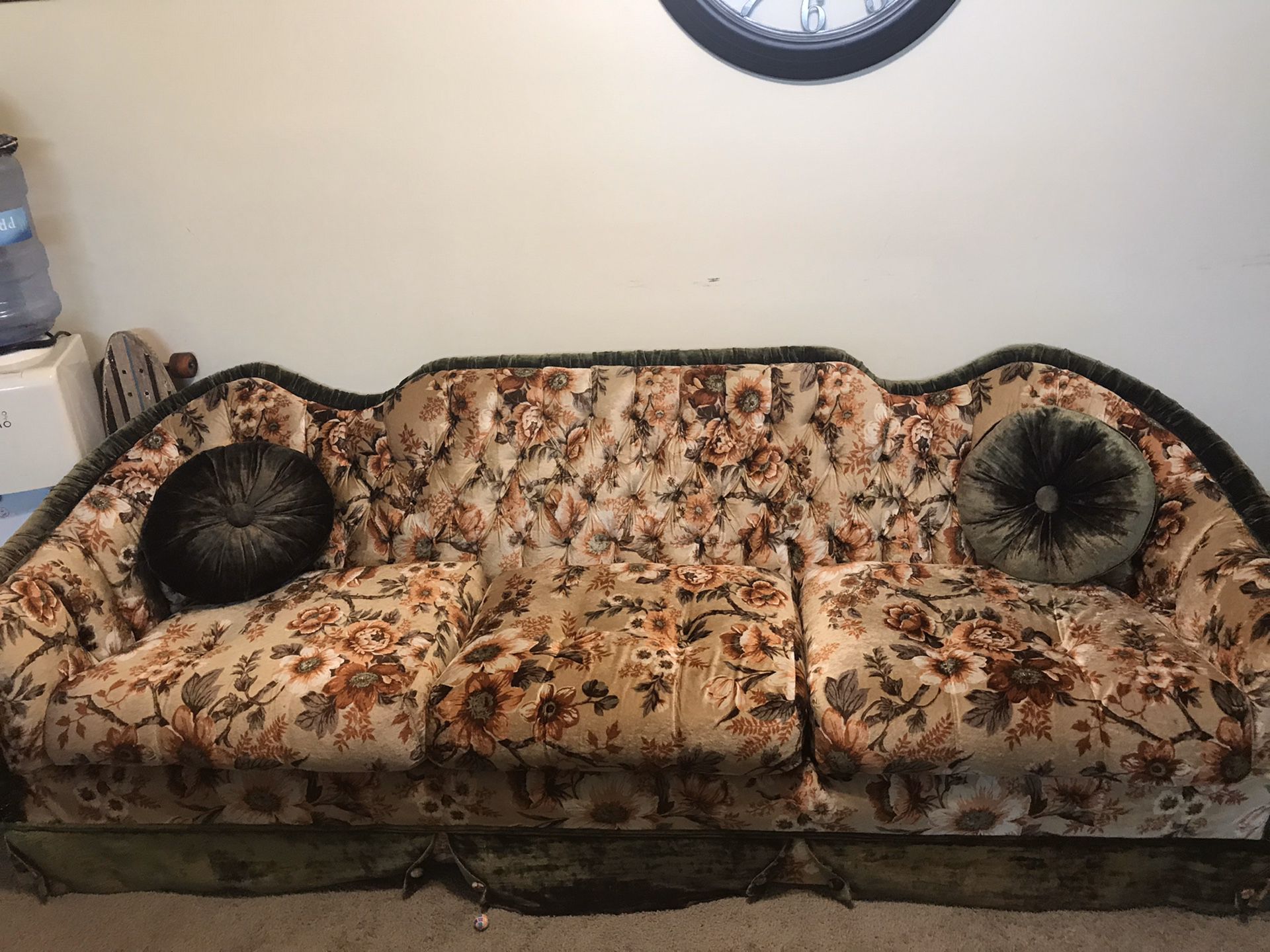 2 sofas good condition