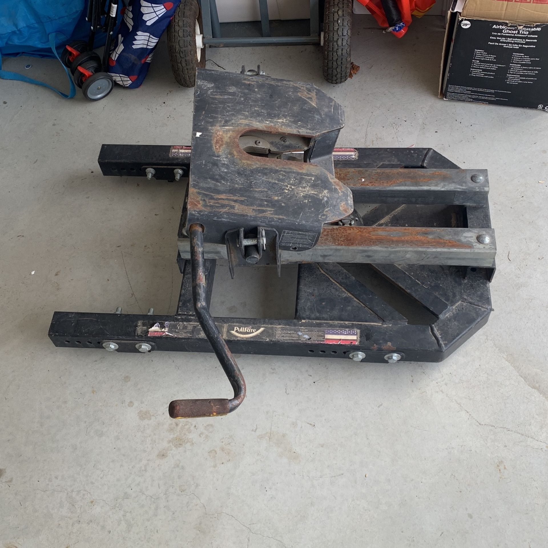 Pullrite Super Glide 5th Wheel Hitch for Sale in Winchester, CA OfferUp