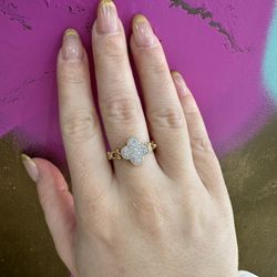 14k FANCY FLOWER RING 