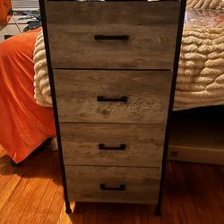 4 Drawer Dresser for Bedroom