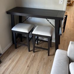 Noorbrook 3 pc Counter Height Dinette D251-113