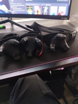 HTC Vive Tracker 3.0 VR trackers