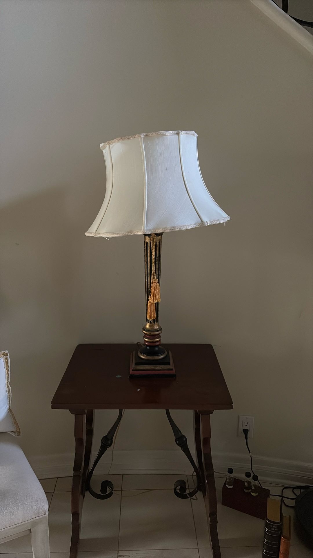 Vintage Decorative Table Lamp with Shade (NO BULB!)