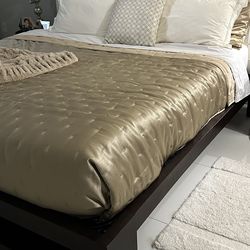 King Headboard & Wood Frame