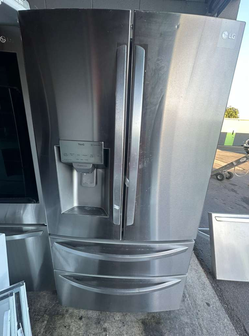 LG 4‑Door French Door Fridge – Stainless, Ice/Water Dispenser