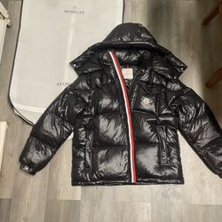 Moncler Maya puffer Jacket Size 4