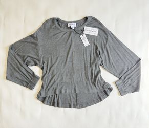 Republic Woman Long Sleeve Sweater