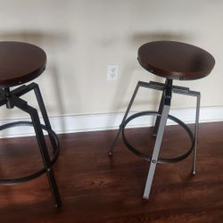 Dining room table
