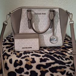 Michael Kors Purse&Wallet