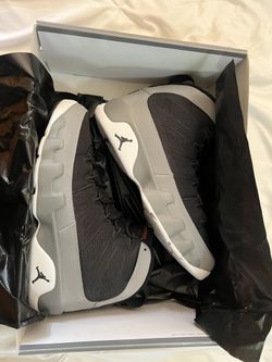 JORDAN RETRO 9