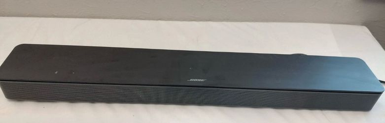 Bose Smart Soundbar 300 & Bose Bass Module 500 In Excellent Condition!