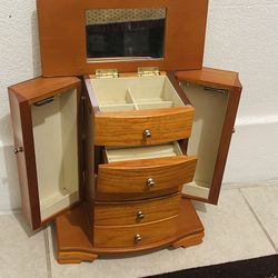 Mini Dresser Jewelry Box