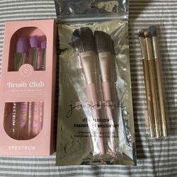 Makeup Brushes 