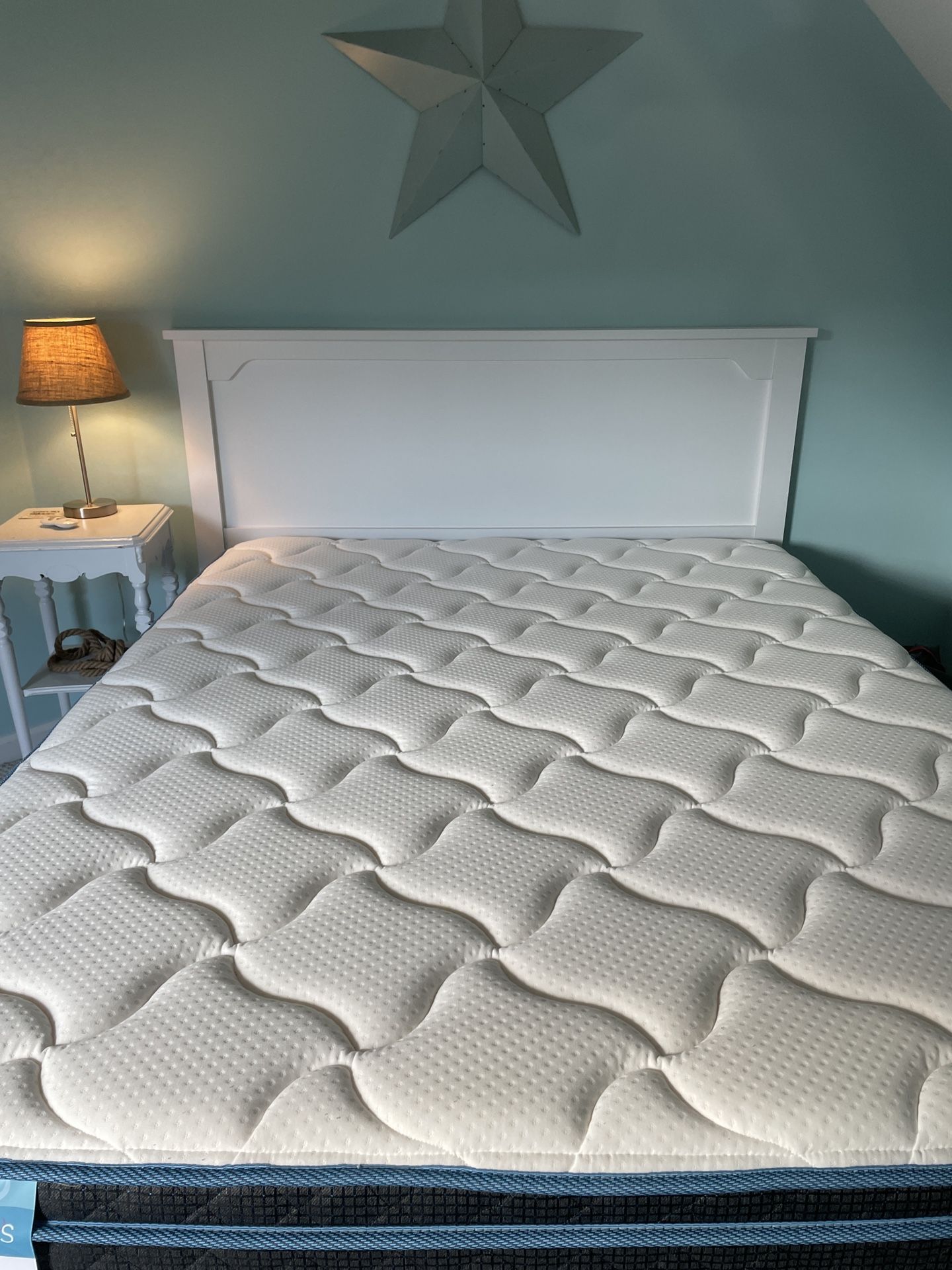 Queen Size Bed/Mattress, Boxspring, Metal Stand, Headboard, Foam Topper ** can be bought separately