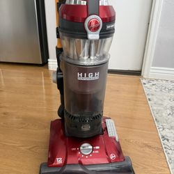 VACUUM CLEANER- HOOVER 12 AMP 