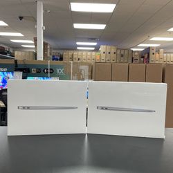 MacBook Air 2020 M1 Chip 8GB RAM 256GB SSD - Silver Brand New Sealed!