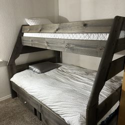 Bunk  Bed  (Dania)