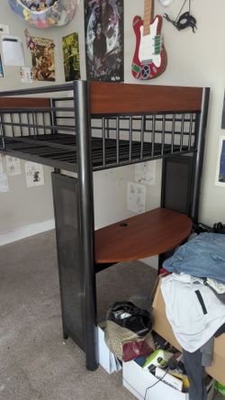 Full size loft bed/desk