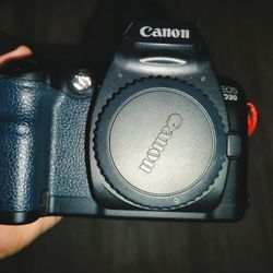 Canon Eos D30 With Battery Grip BG-ED3