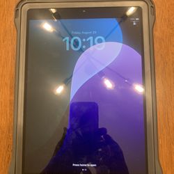 Apple iPad 7th Generation 32GB Unlocked Like New!