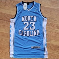 UNC Jordan Jersey Size Large 