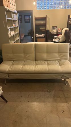 Leather adjustable couch w/plugs