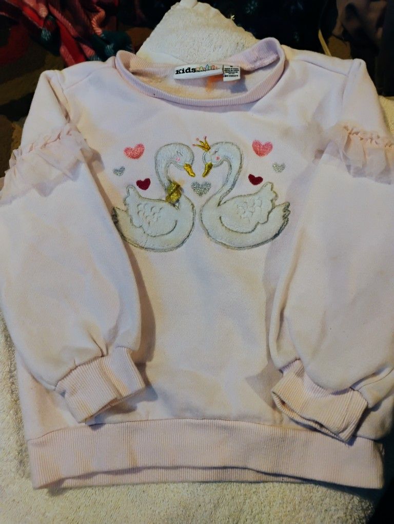 Children's Size 2T And 3T Clothing