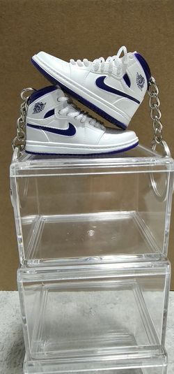 Mini Shoes KEYCHAIN with clear case