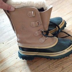 Sorrel Caribou Rain Boots