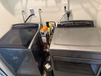 Whirlpool Washer & Dryer Set – Excellent Condition – Works Great!