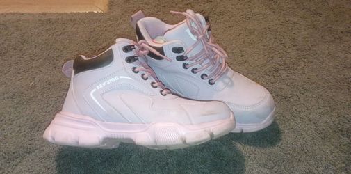 Girls Work boots size 5.5