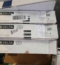 Delta
Antoni Single-Handle Pull-Down Sprayer Kitchen Faucet with Spring Spout in Matte Black
$200 EACH FAUCET