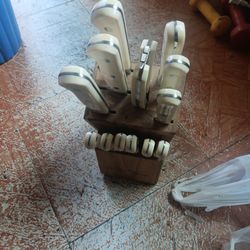 The Pioneer  Women  Knife Set