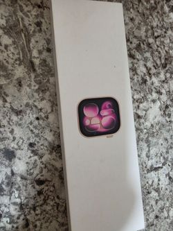 Rose gold apple watch Series 11