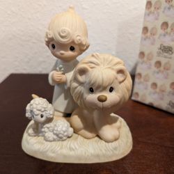 Precious Moments - Lion And Lamb Figurine