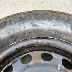 Tire And Wheel 195/70R14