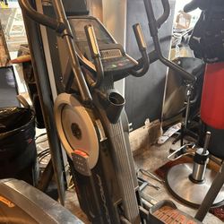 Pro Form Cardio hit Elliptical 