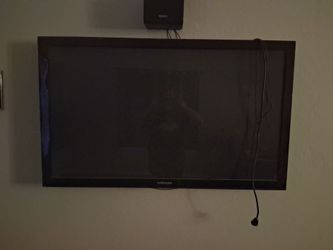 50 inch Samsung flat screen with remote