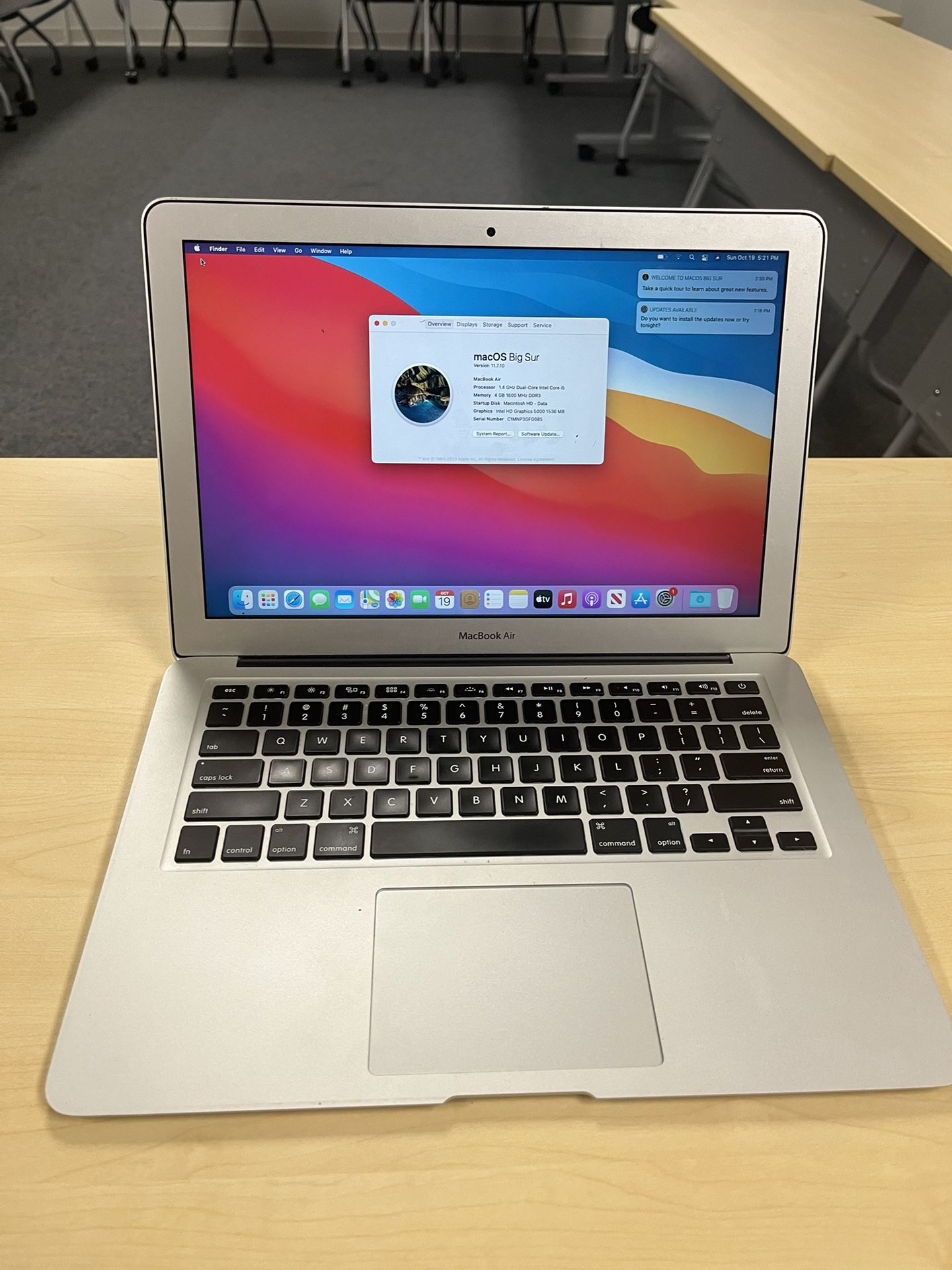Apple MacBook Air A1466 13.3" Intel I5 CPU 8GB RAM 120 SSD