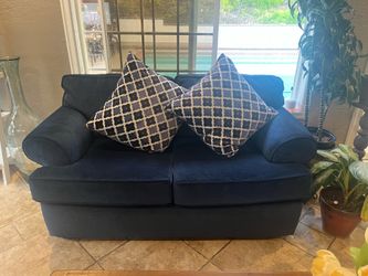 Blue sapphire couch for sale
