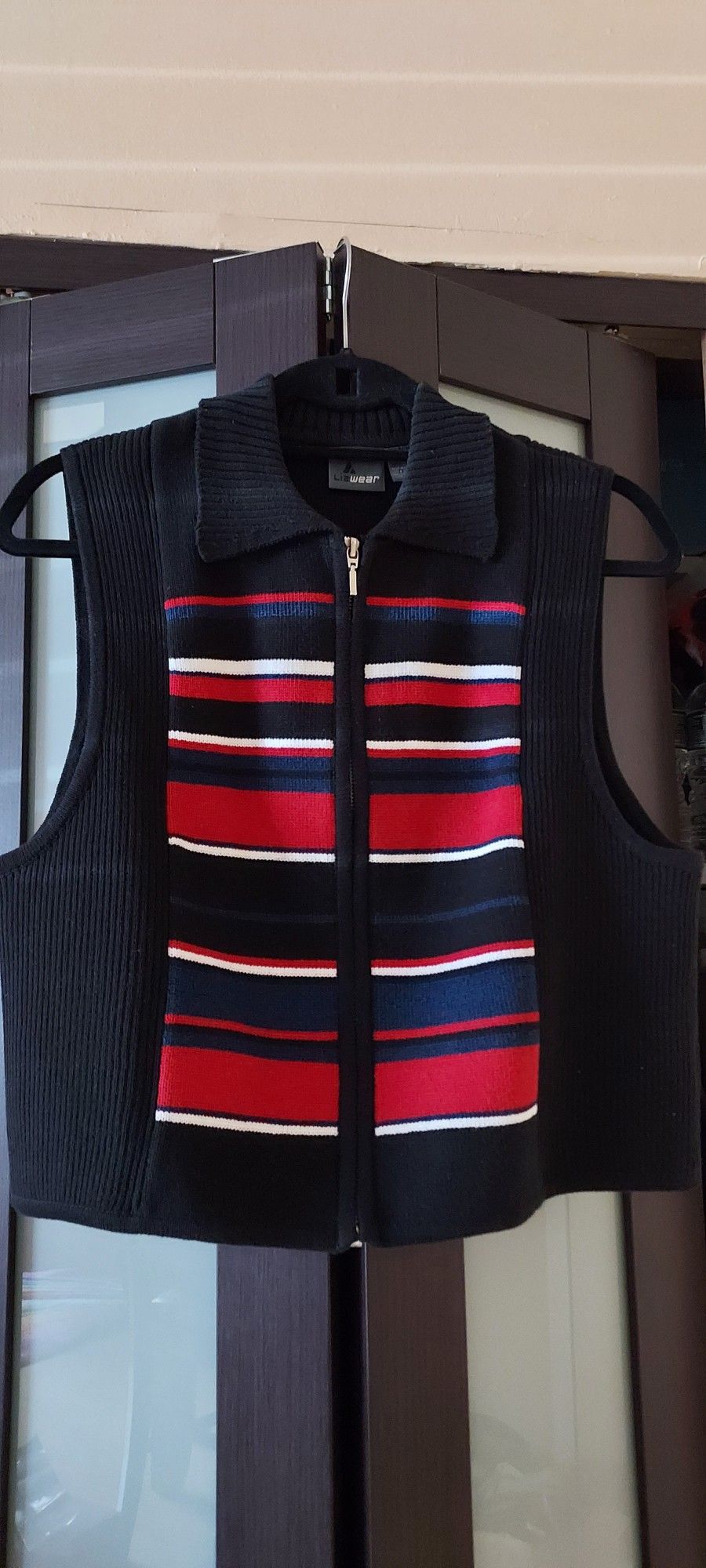 Liz Wear Claiborne Sweater Vest