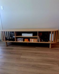 Living room furniture set - must go by 24th June
