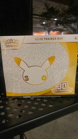 Pokémon TCG 30th Celebration Elite Trainer Box